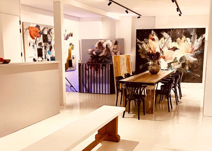 Be a gallery owner for a day